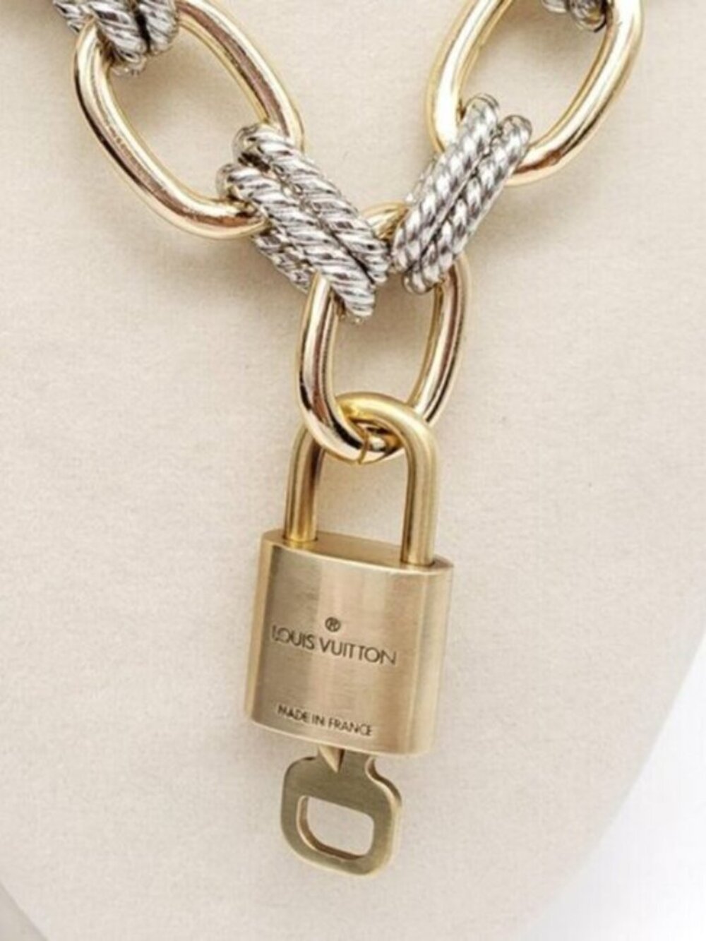Authentic Louis Vuitton Gold AuthePadlock w/ Unbranded Fashion Geometry Necklace - Picture 8 of 9